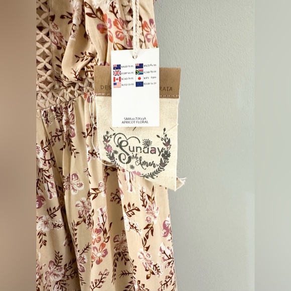 NWT Sunday Mi Amor Floral Cutout Detail Dress Pink Size Small - Picture 6 of 8